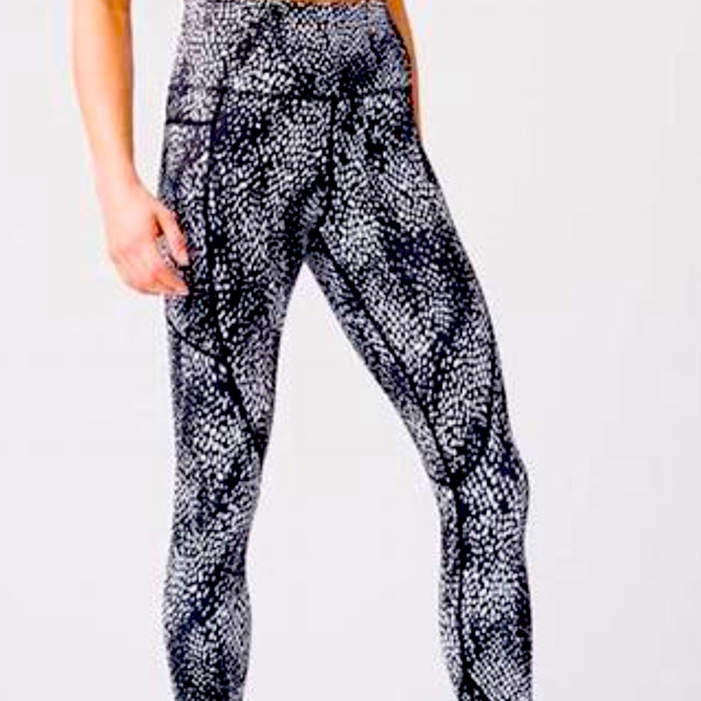Zyia Light & Tight Snakeskin 7/8 Legging